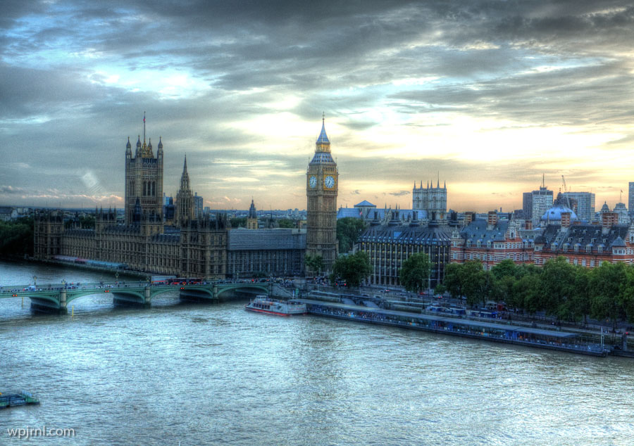 Big Ben & Houses of Parliament, London England