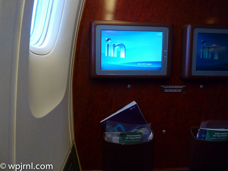 Seat 1A Boeing 767-300 Aircraft Interior