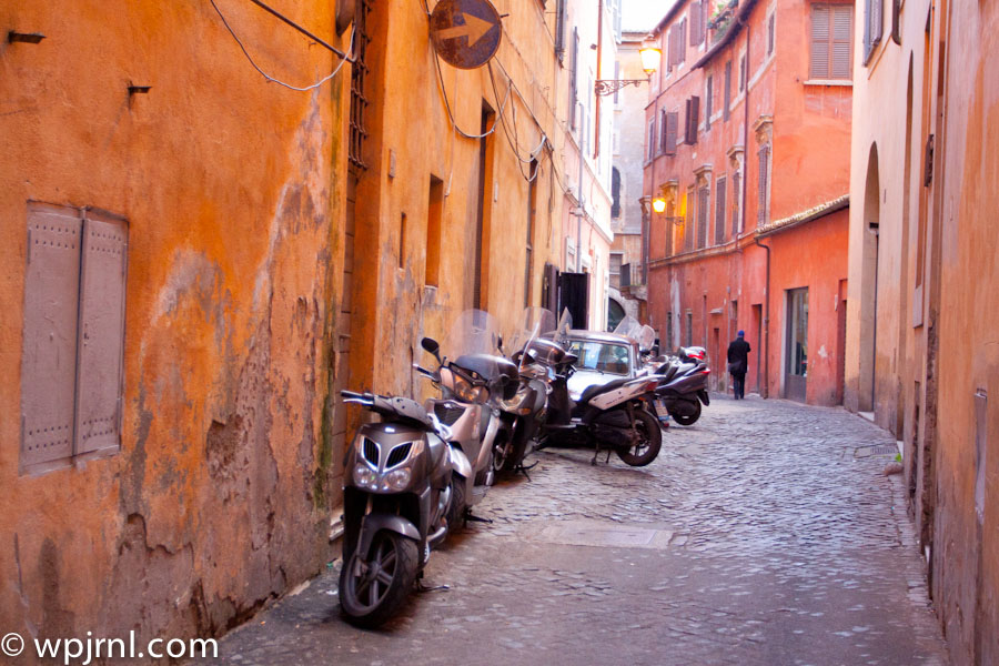 Centro Storico Streets, Bologna Italy