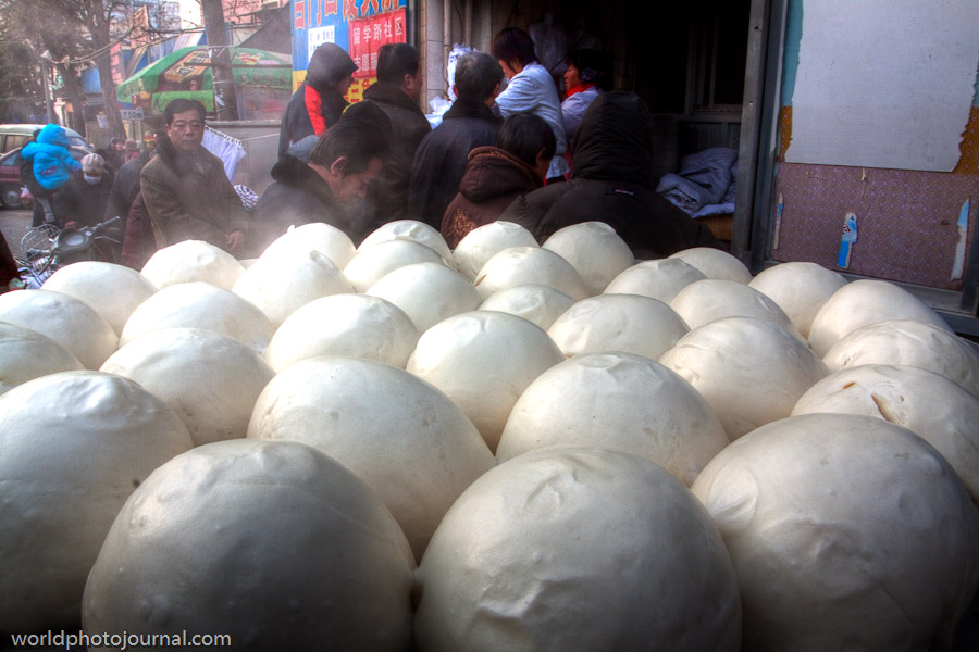 Chinese Steamed Buns (Baozi) - Beijing Hutong Street Breakfast