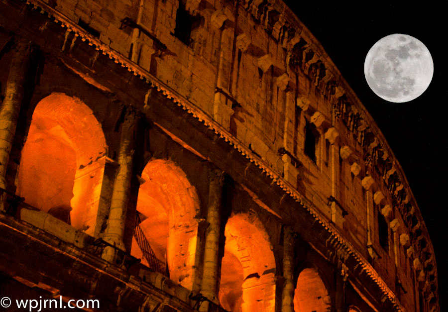 Colosseum Ancient Amphitheater, Rome Italy