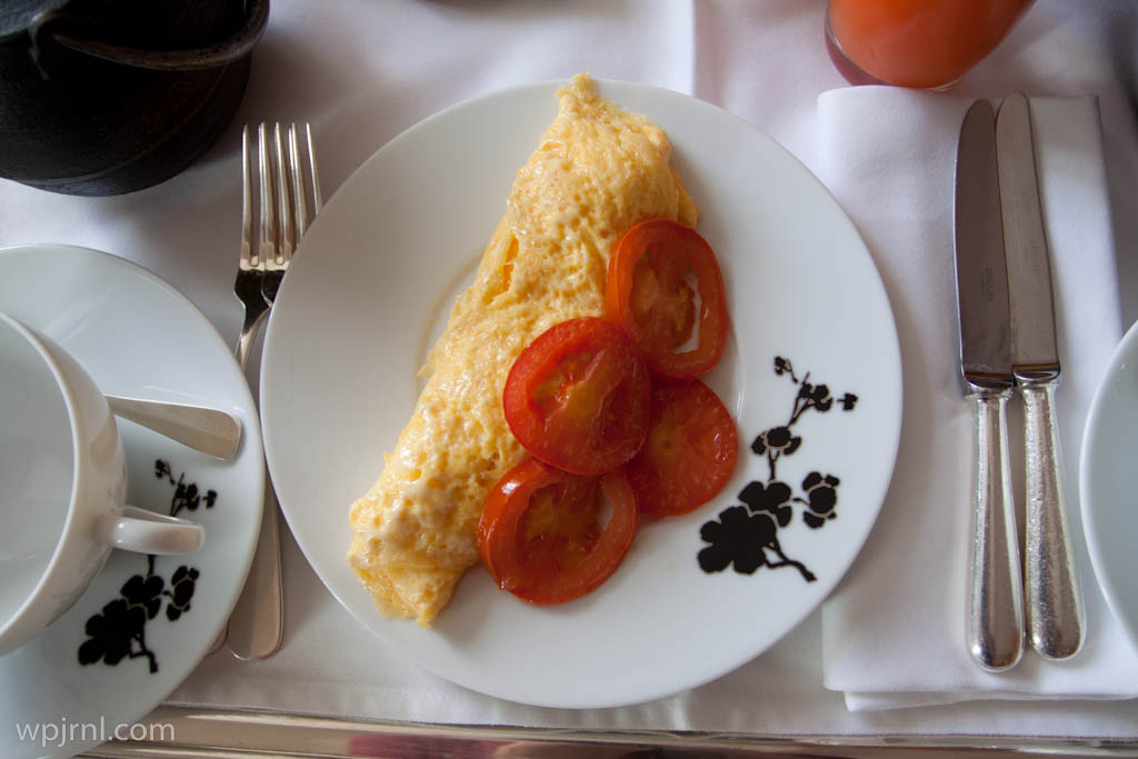 Classic French Omelette with Fresh Tomato Slices