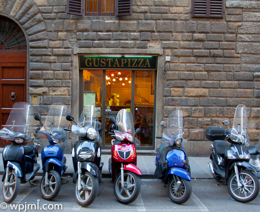 Gusta Pizza Restaurant, Florence Italy