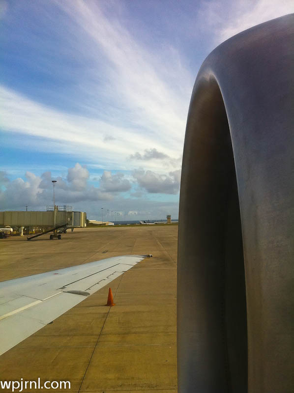 Hawaiian Airlines Boeing 717 Aircraft, Airport Tarmac