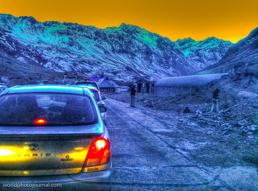 Las Cuevas Mountain Pass, Argentina