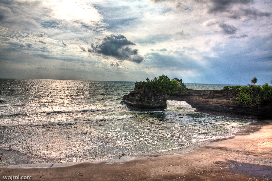 Tanah Lot Temple, Coastal Bali Indonesia
